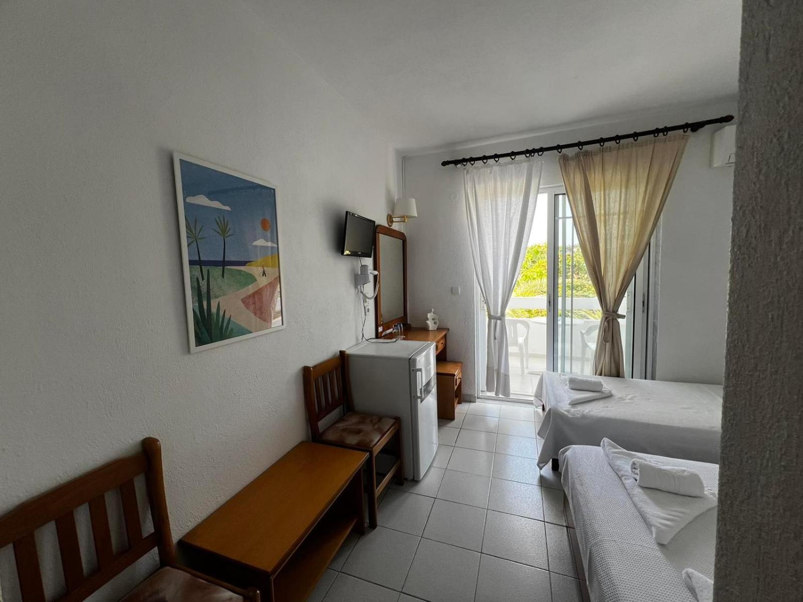Hotel Proteas Ormos Prinou  Екстер'єр фото