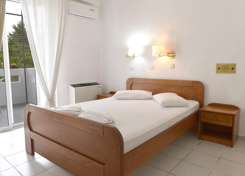 Hotel Proteas Ormos Prinou  Екстер'єр фото